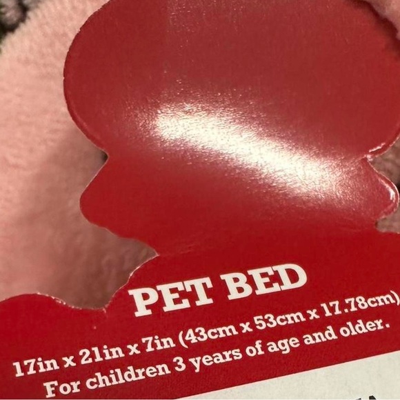 Strawberry Shortcake Pink Pet Bed - Picture 4 of 4